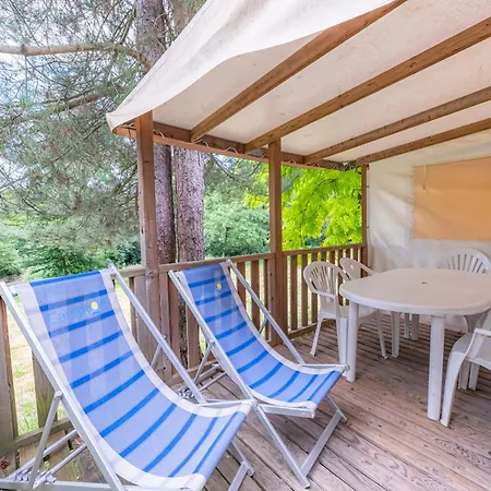 Camping Val De Coise *